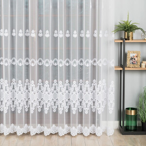 Vyšívaná biela záclona výška 280 cm